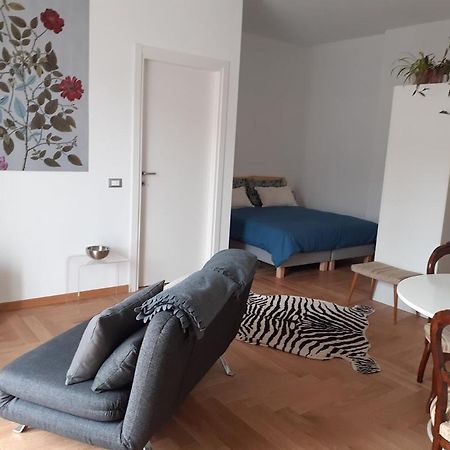 Appartement Vittadinisette à Pavie Extérieur photo